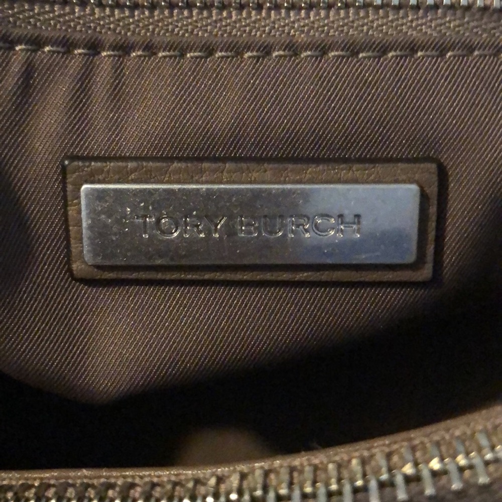 Tory Burch McGraw Purse!! Gently used! All tags and dust bag included! - Picture 3 of 15